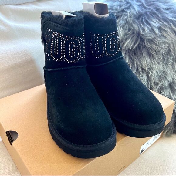Ugg classic Gem Mini boots black - Picture 1 of 7